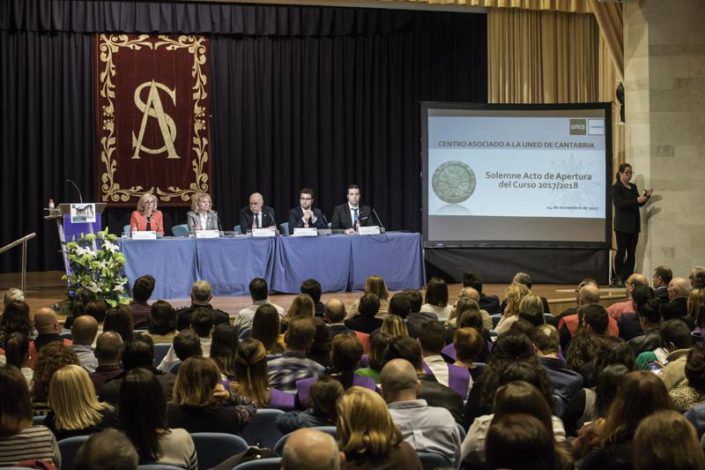 apertura uned 2017-18-69