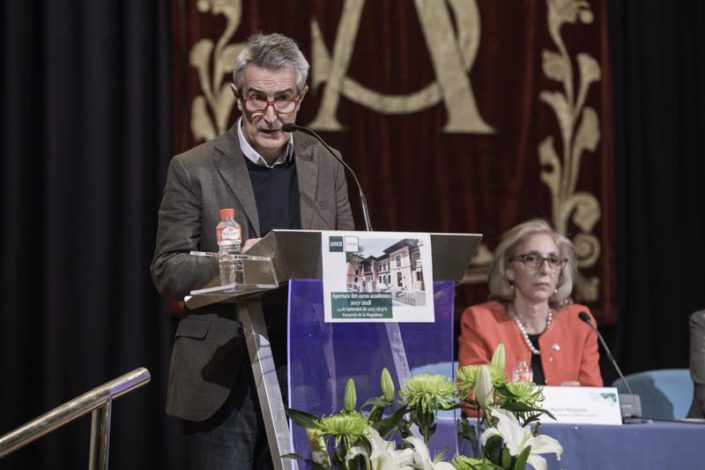 apertura uned 2017-18-88