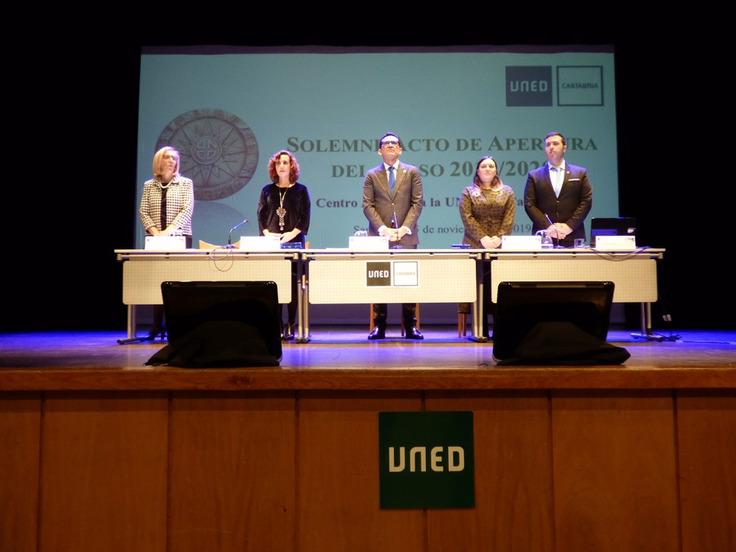 presid_uned-cantabria-apertura-grados_19-20