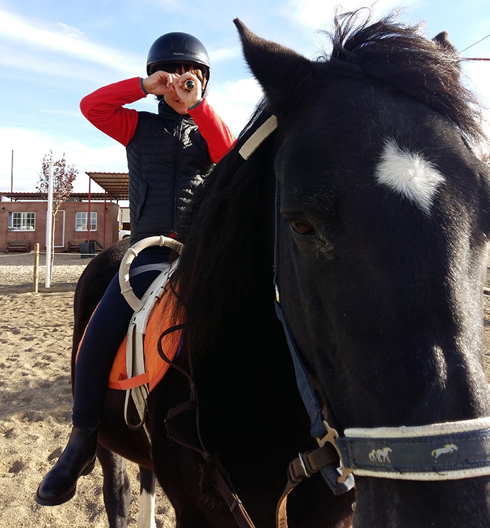 Un curso de UNED Cantabria expondrá las terapias con caballos y sus efectos