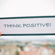 UNED Cantabria lanza curso sobre Pensamiento Positivo para manejar el estrés y reducir el cortisol