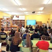 El IES Zapatón recibe la visita de UNED Cantabria