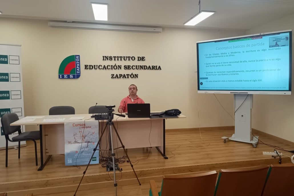 Curso de Verano de UNED Cantabria en Torrelavega para reflexionar sobre la escritura como herramienta de poder
