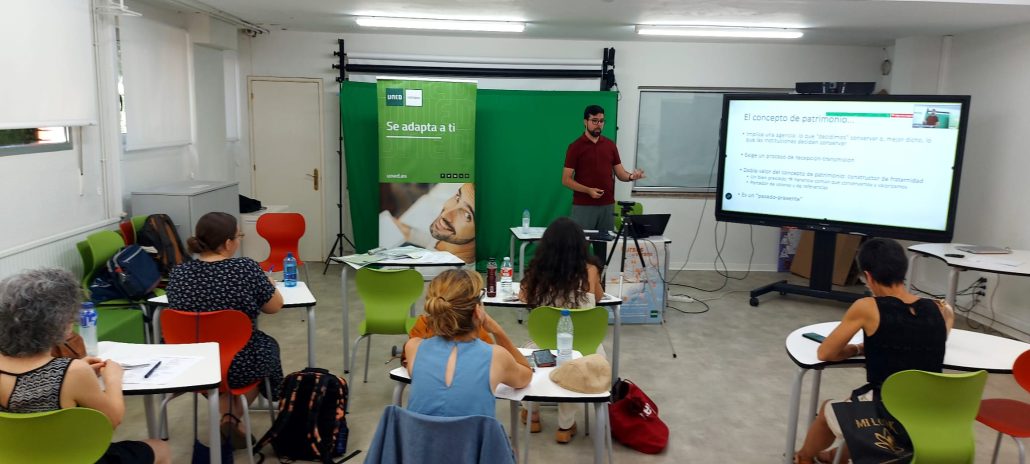 La poesía y la música popular protagonizan un Curso de Verano de la UNED Cantabria en Torrelavega